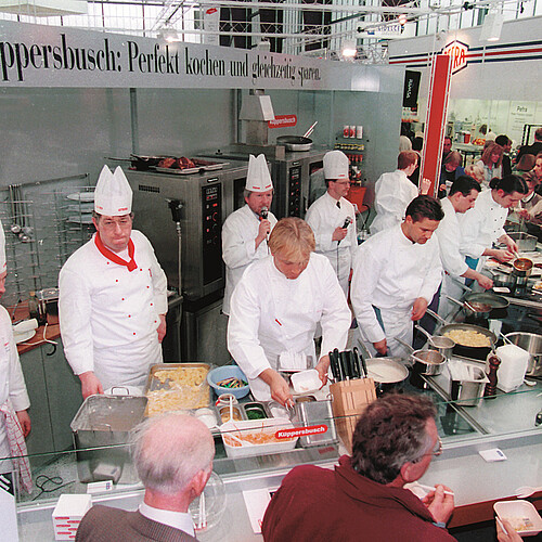 Cooking demonstration at a Küppersbusch booth in 1994.