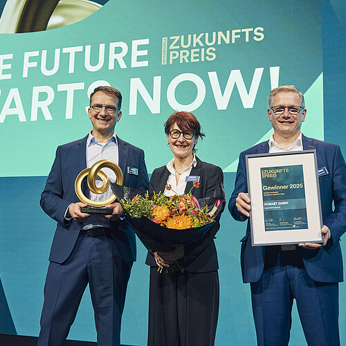Gruppenfoto der Gewinner des INTERNORGA Zukunftspreises 2025 Hobart Gmbh