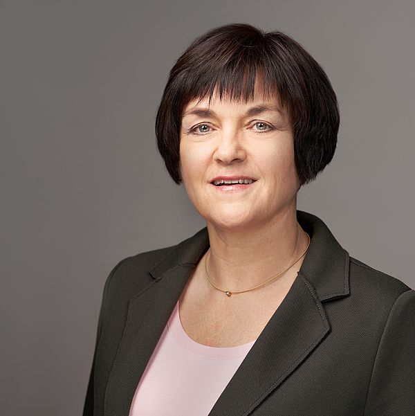 Dr. Sabine Eichner