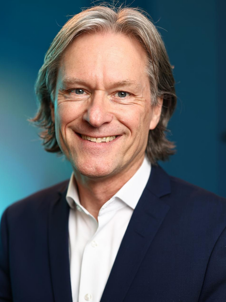 Reiner Roehl.